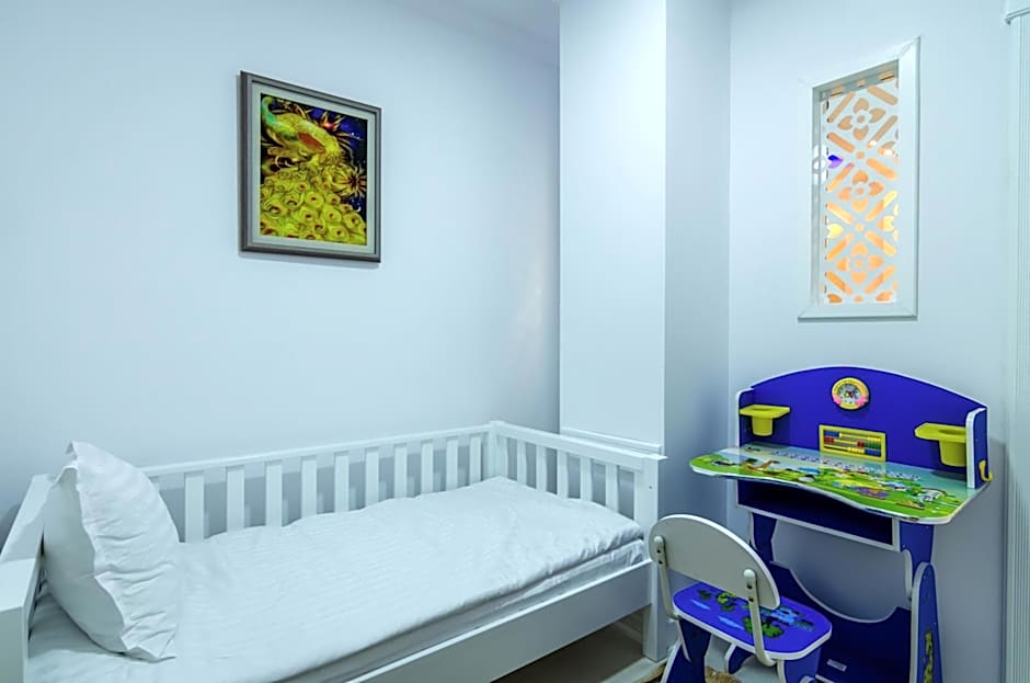 Phoenicia Royal Hotel