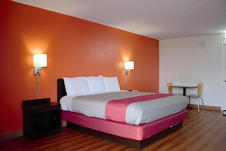 Motel 6-Cleveland, TN