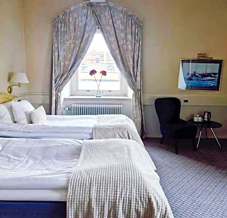 Superior Twin Room with Sea View