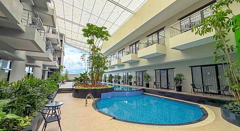 SAVANA HOTEL & CONVENTION MALANG