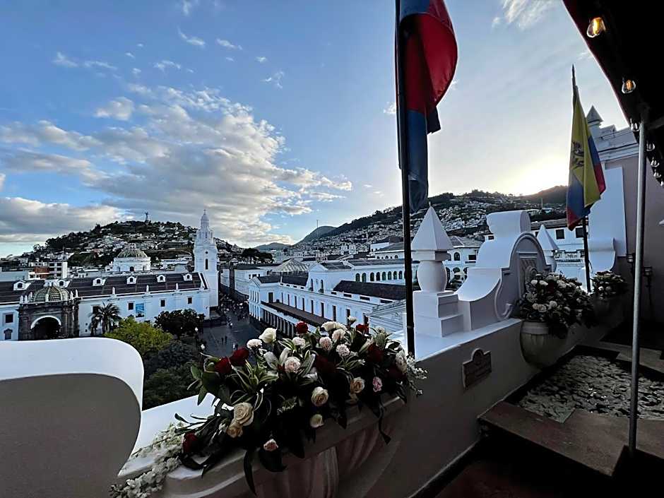 Plaza Grande Hotel