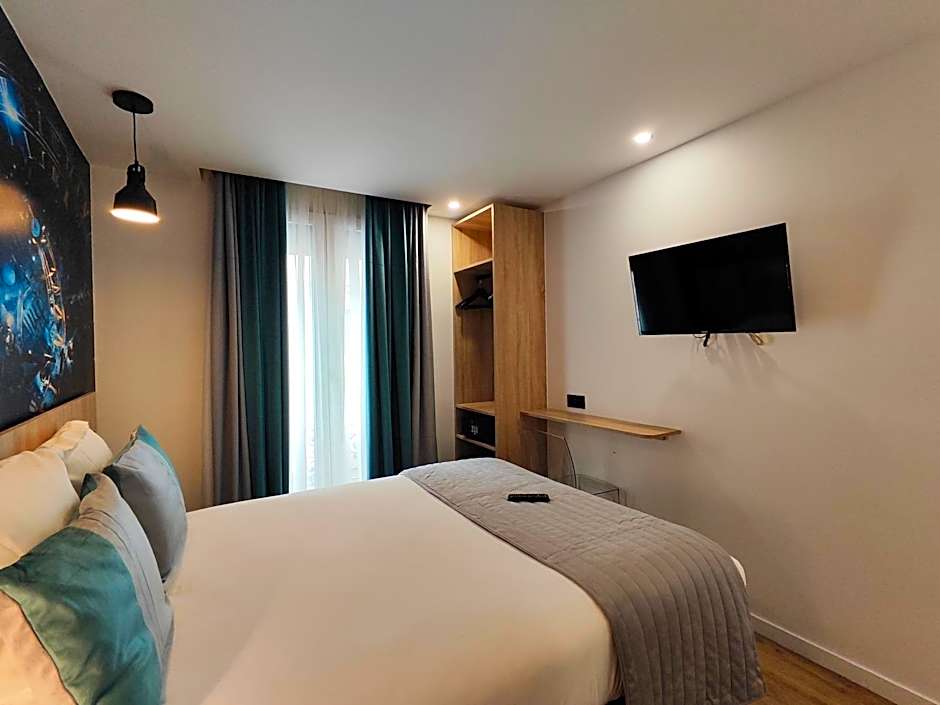 Atelier Montparnasse Hotel