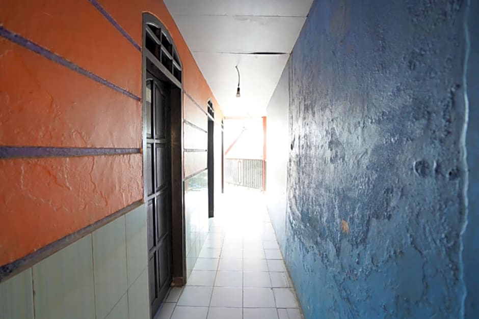 OYO 927 Carina Hotel