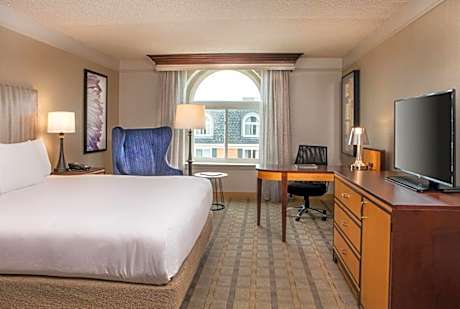 Superior King Room