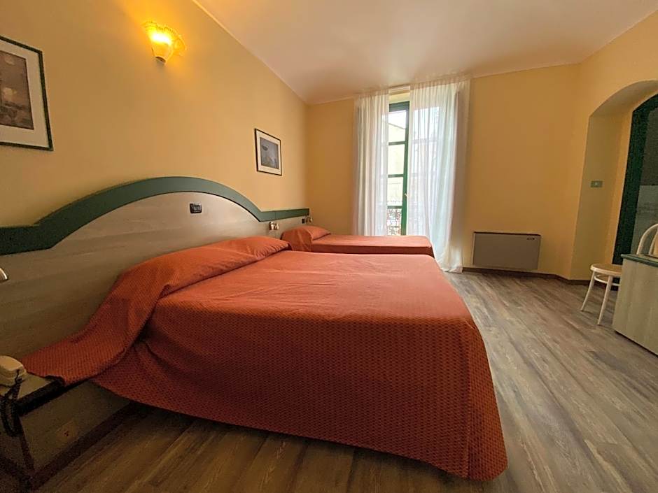 Photo 1 of 8 of Triple Room