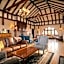 Petersons Armidale Winery and Guesthouse