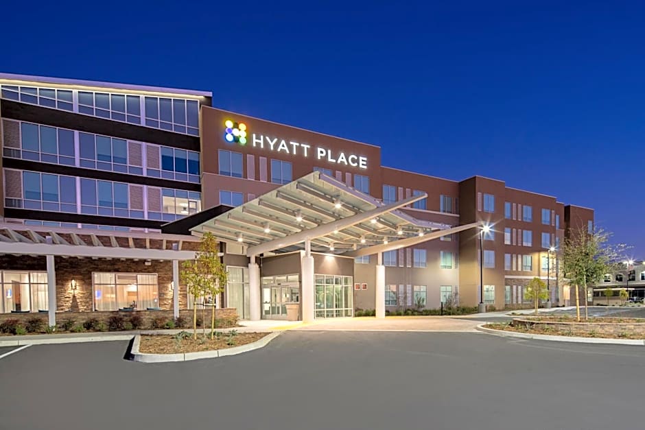 Hyatt Place Bakersfield
