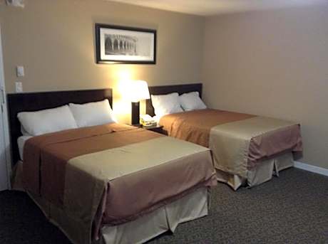 Queen Suite with Spa Bath - Non-Smoking