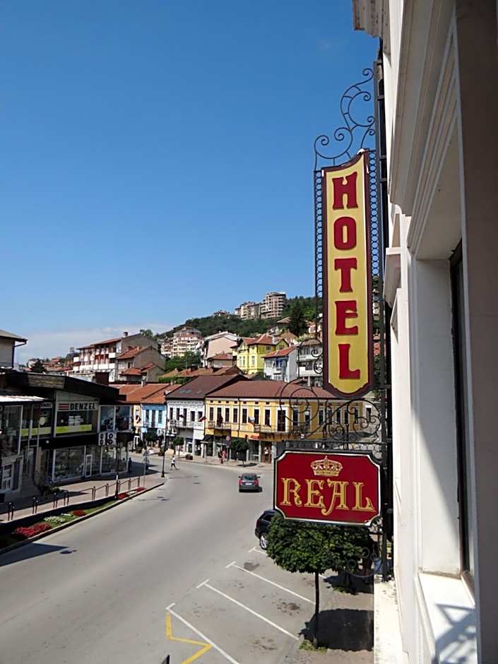 Real Hotel