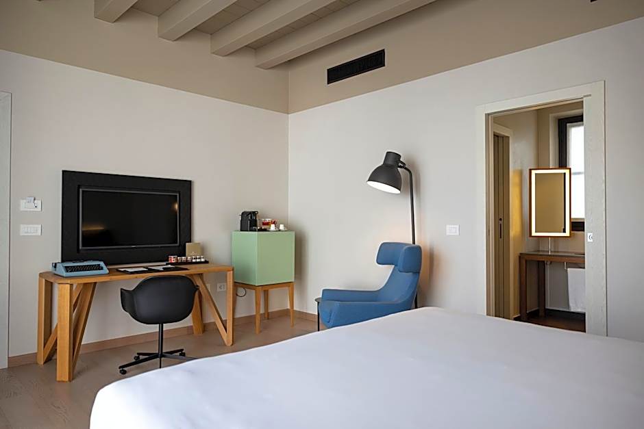 Savona 18 Suites