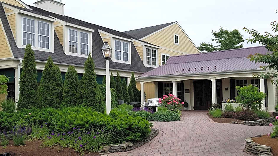 The Inn At Leola Village