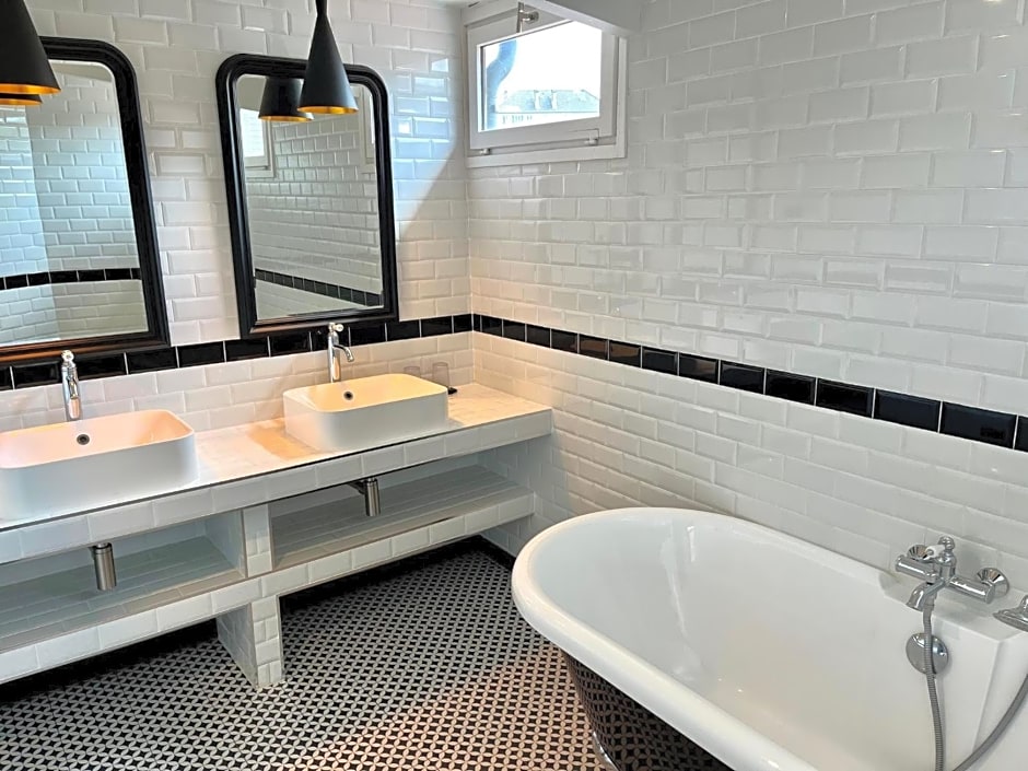 Hotel Le Cardinal Rueil Centre