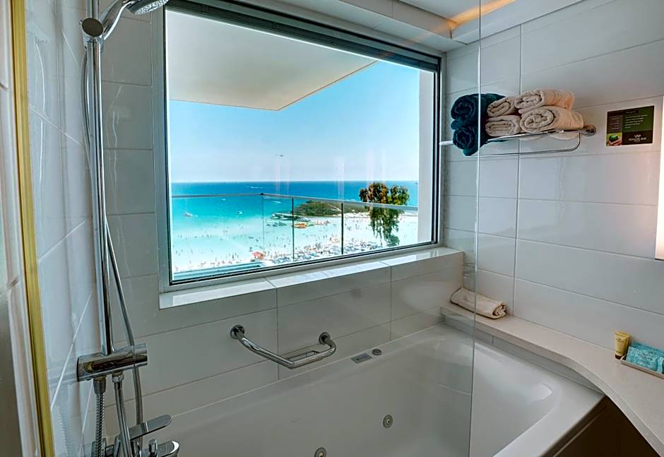 Vassos Nissi Plage Hotel & Spa