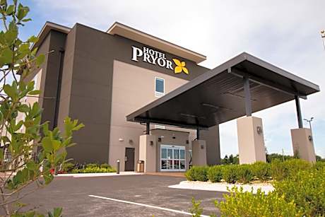HOTEL PRYOR