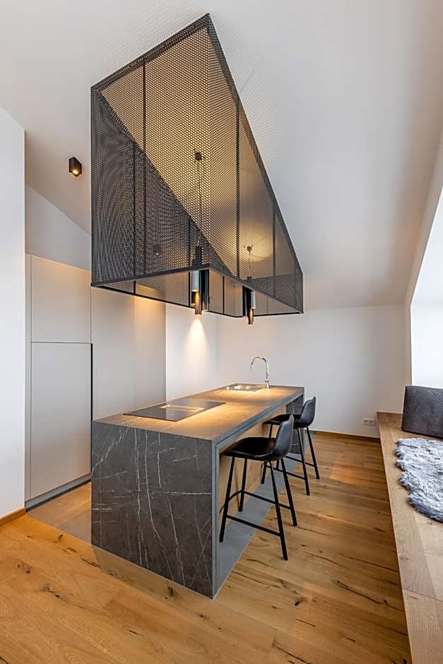 Max Mountain Apartments