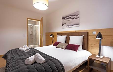 2 Bedrooms Cabin 8 People Standard