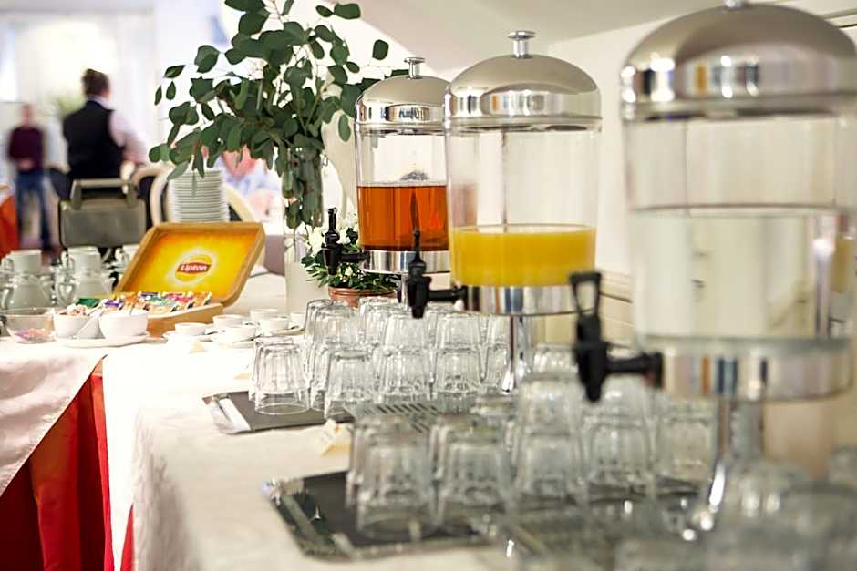 Monika Centrum Hotels