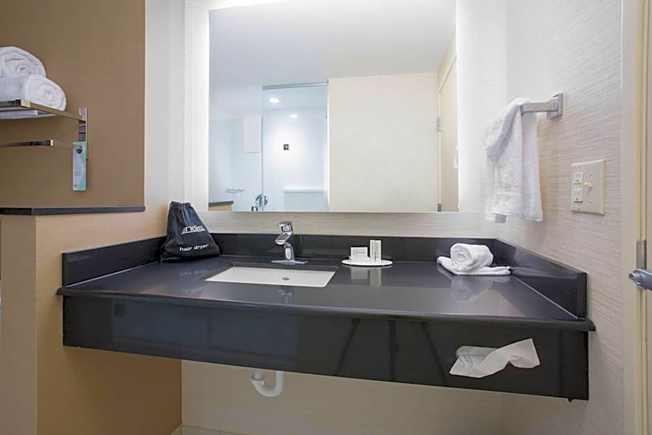 Fairfield Inn & Suites by Marriott Burlington