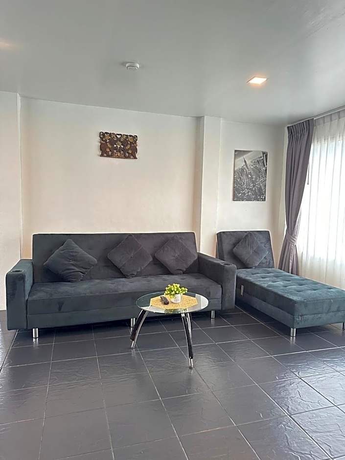 Hotel Baya Phuket - Rooftop Pool, Next to Food Market & Steps to Beach
