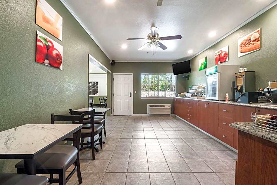 Quality Inn & Suites Bainbridge Island