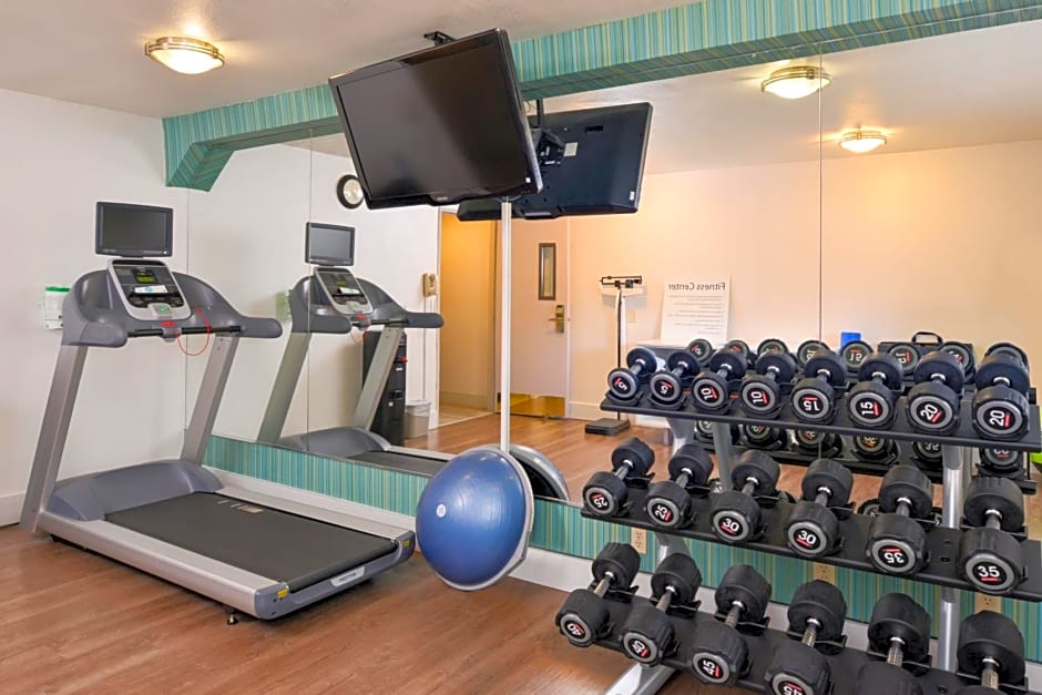 Holiday Inn Express Palm Desert By IHG