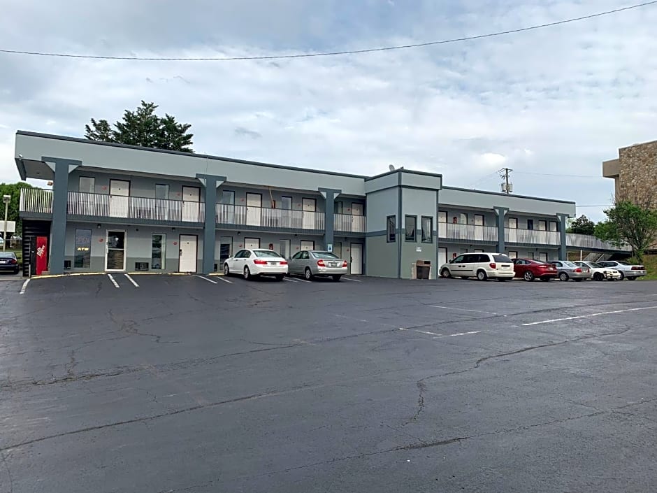 Royal Inn & Suites