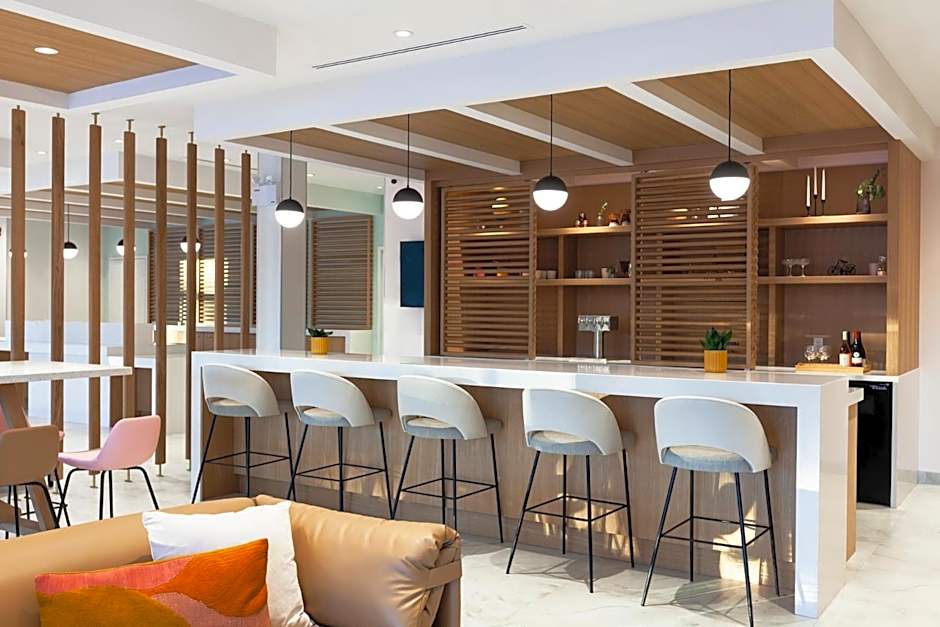 Strata Hotel