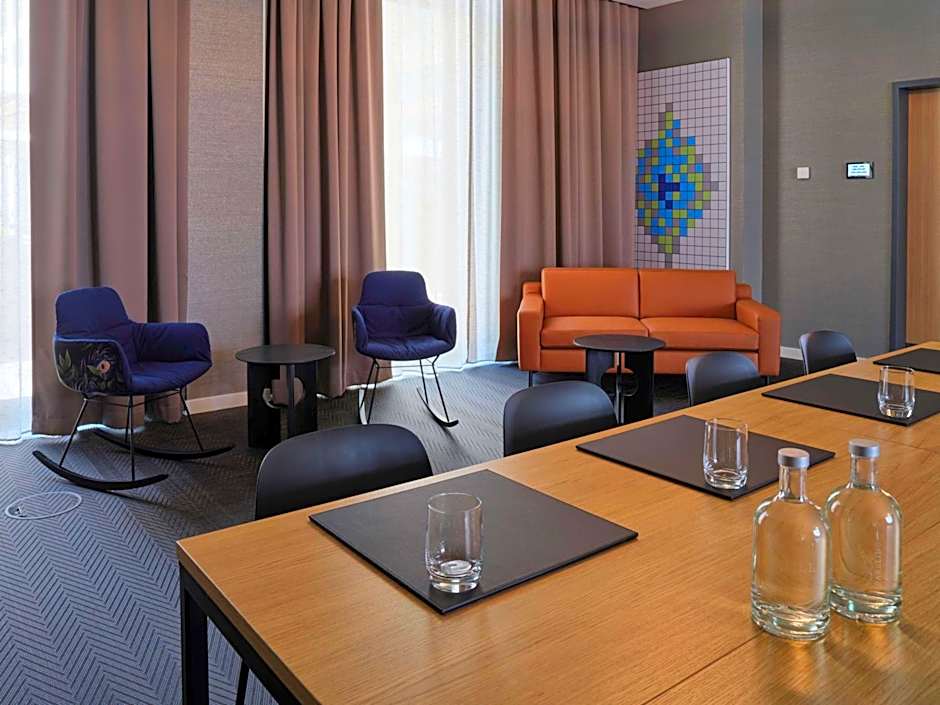 Adina Apartment Hotel Cologne