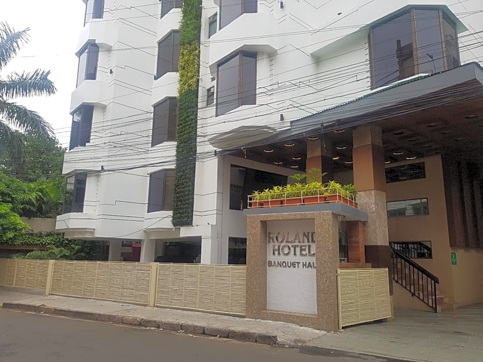 Roland Hotel