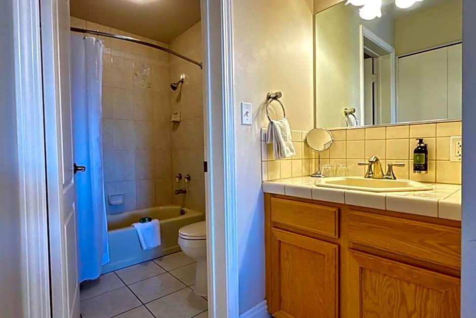 Mirabelle Inn & Restaurant