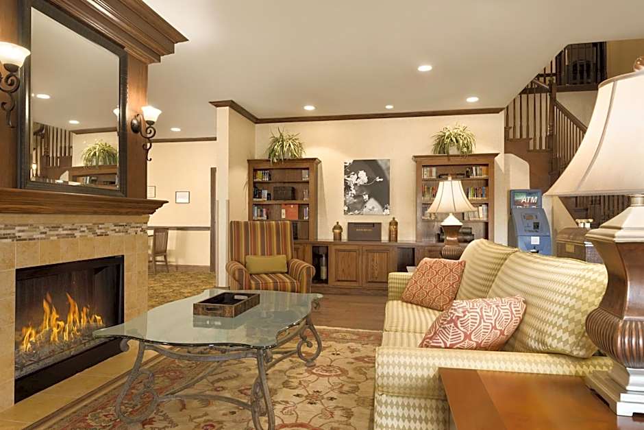 Country Inn & Suites by Radisson, Minot, ND