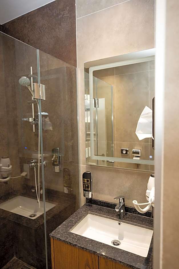 Mavie Hotel Domenig