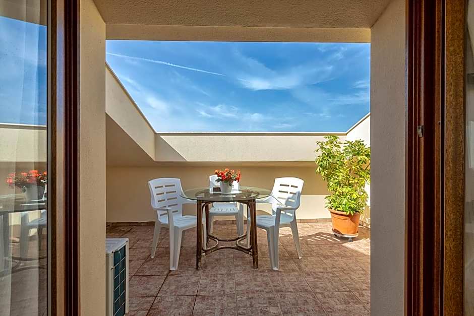 Sardinia Guest House - Adults Only