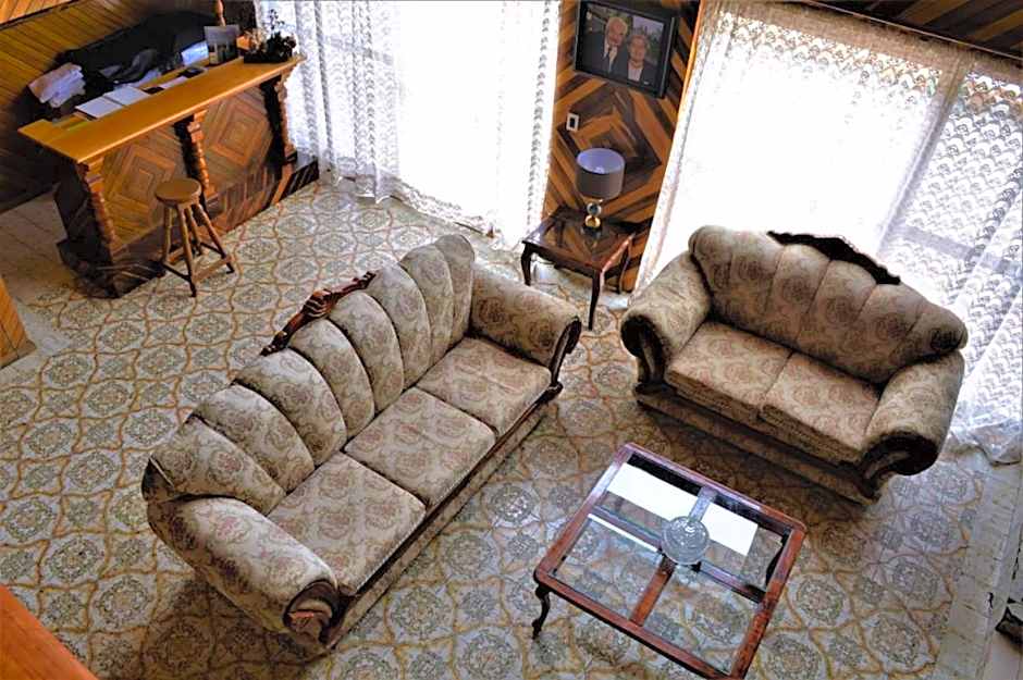 Hotel "La Cabaña de Don Adolfo"