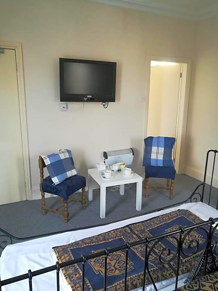 Balmoral Lodge Hotel