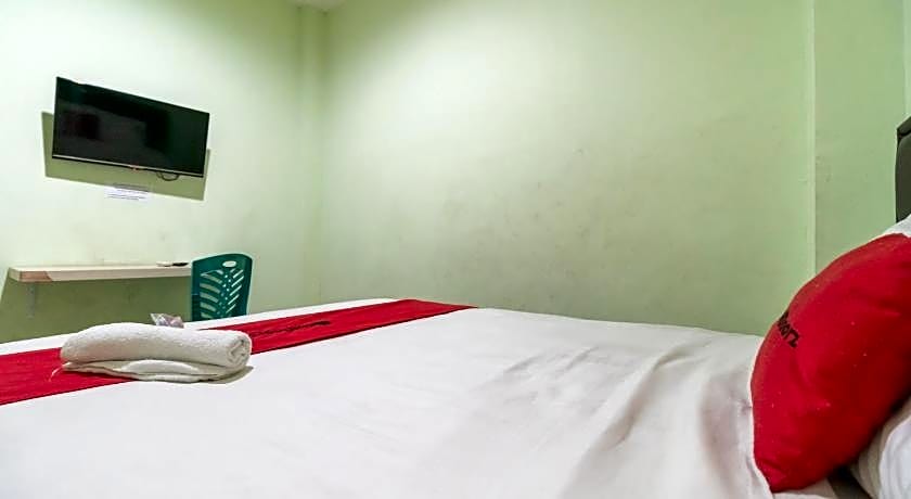 RedDoorz near Taman Wisata Alam Punti Kayu Palembang 2
