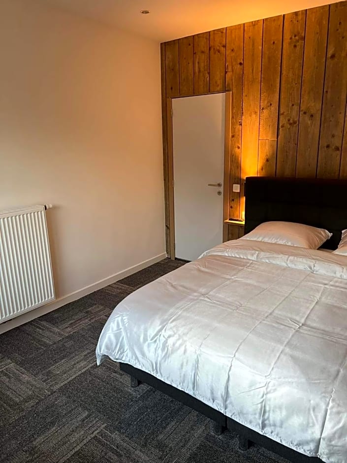 Nieuwe kamer in centrum Brugge met badkamer !