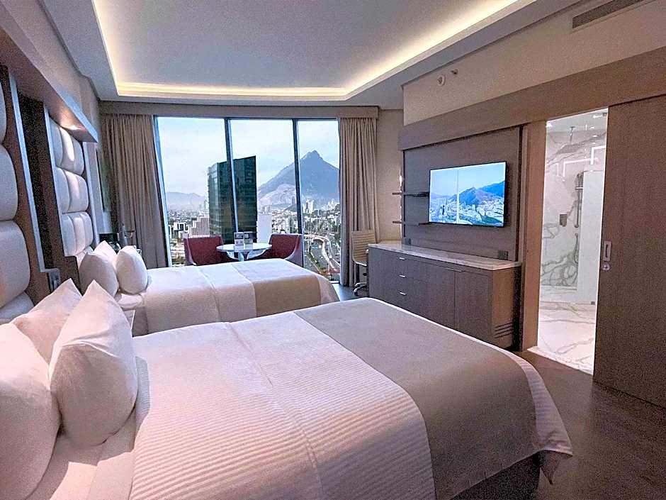 Safi Royal Luxury Metropolitan