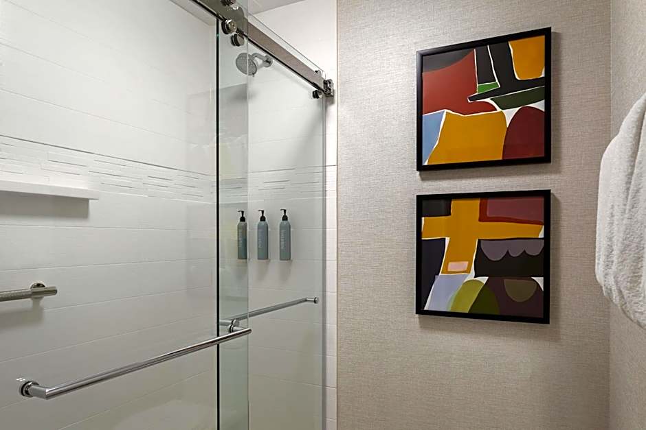 Burton House, Beverly Hills, A Tribute Portfolio Hotel