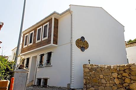 Tenes Otel