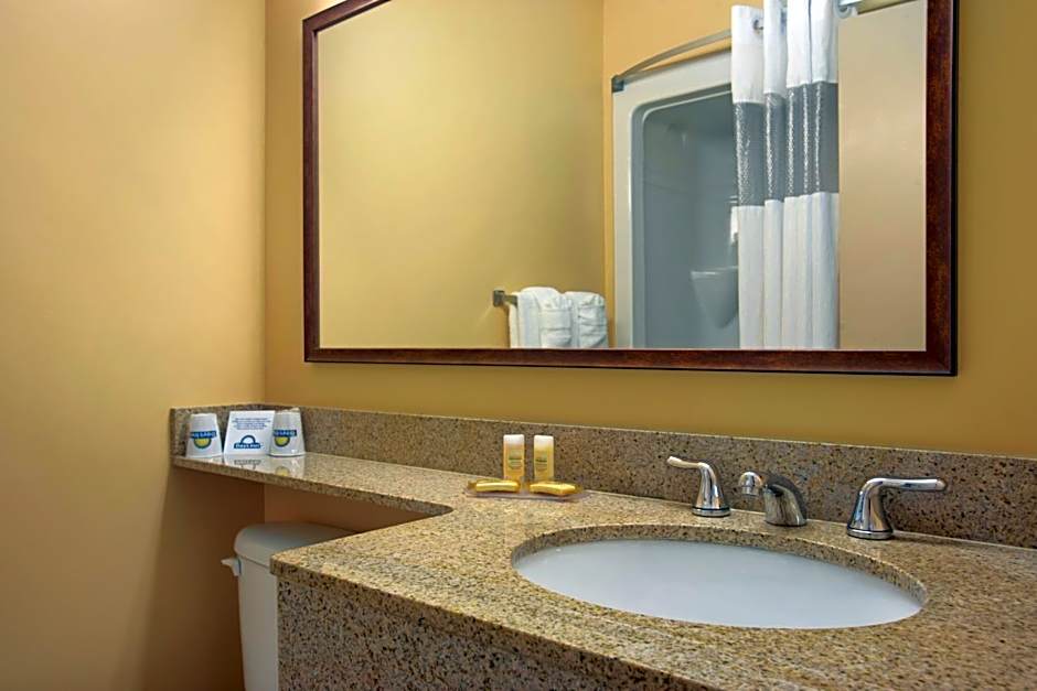 Days Inn & Conference Centre by Wyndham Oromocto