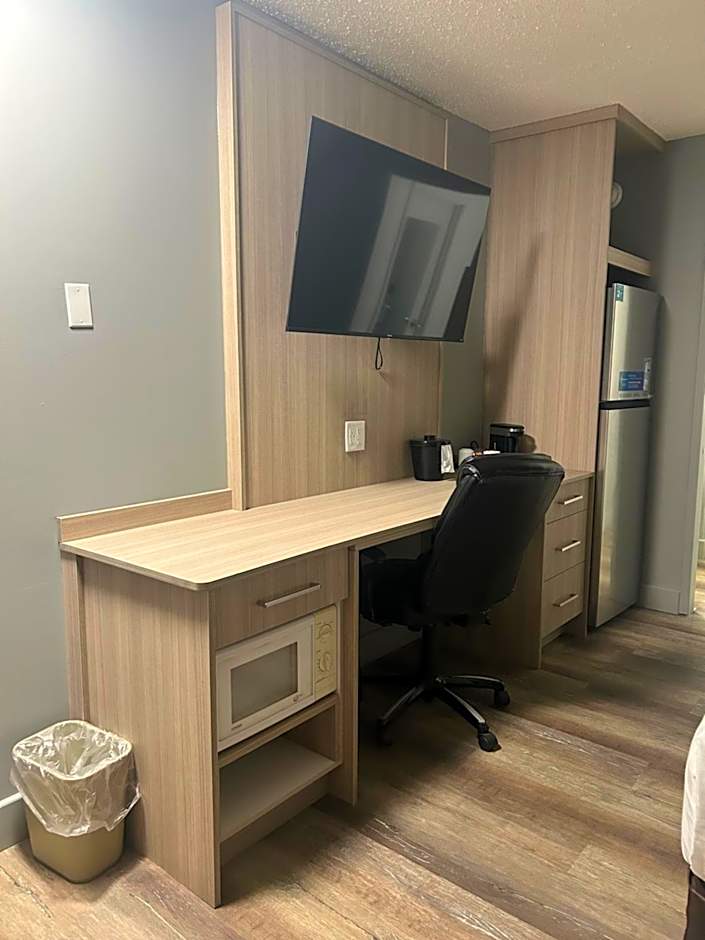 Ramada by Wyndham Medicine Hat