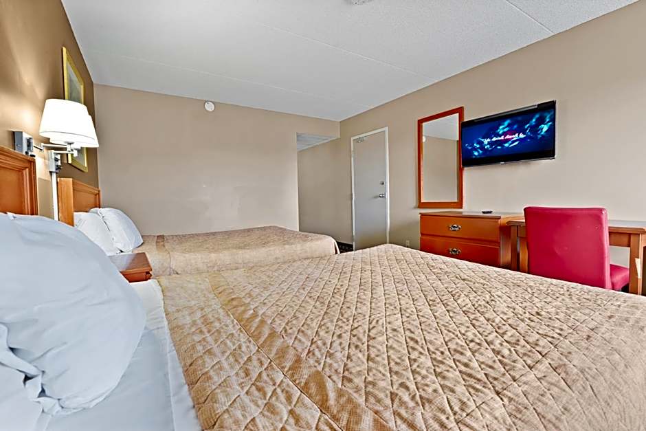 Niagara Lodge & Suites