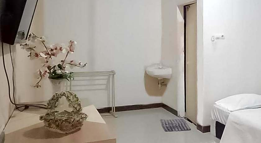 RedDoorz Syariah @ Jalan Ir Haji Juanda Jambi