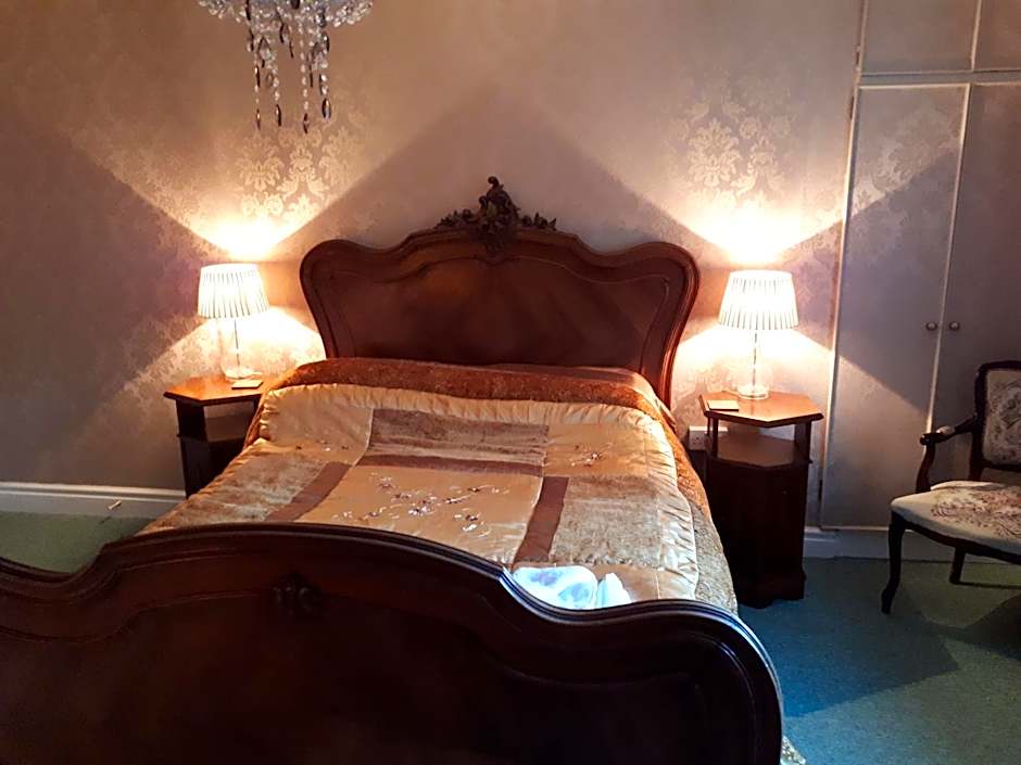 Llew Coch B&B formerly The Red Lion inn