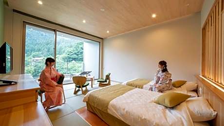 Superior Twin Room with Tatami Area - Non-Smoking