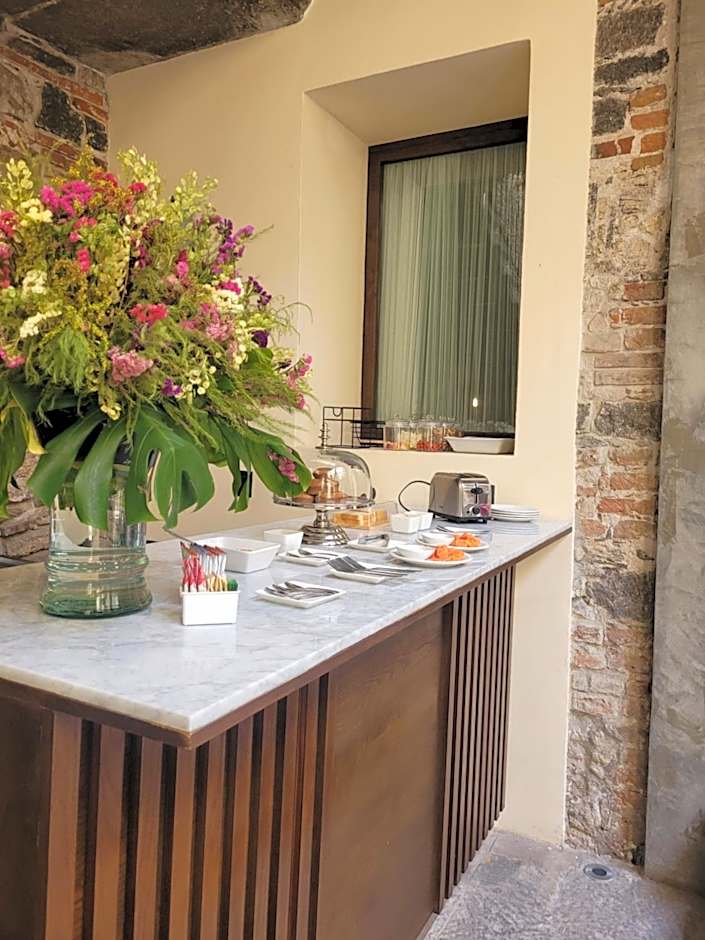 Milo Collection Hotel