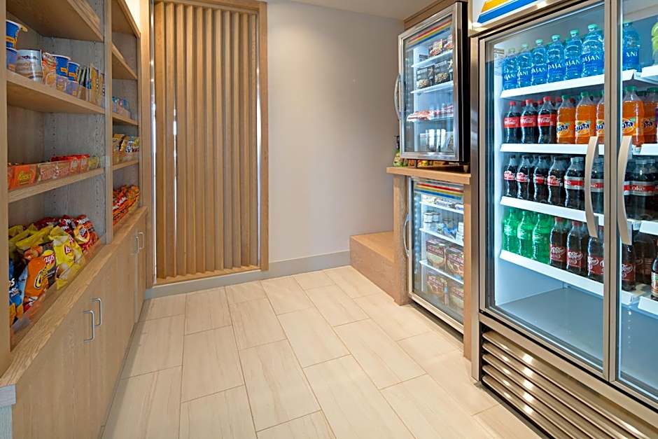 Holiday Inn Express and Suites Murrieta By IHG