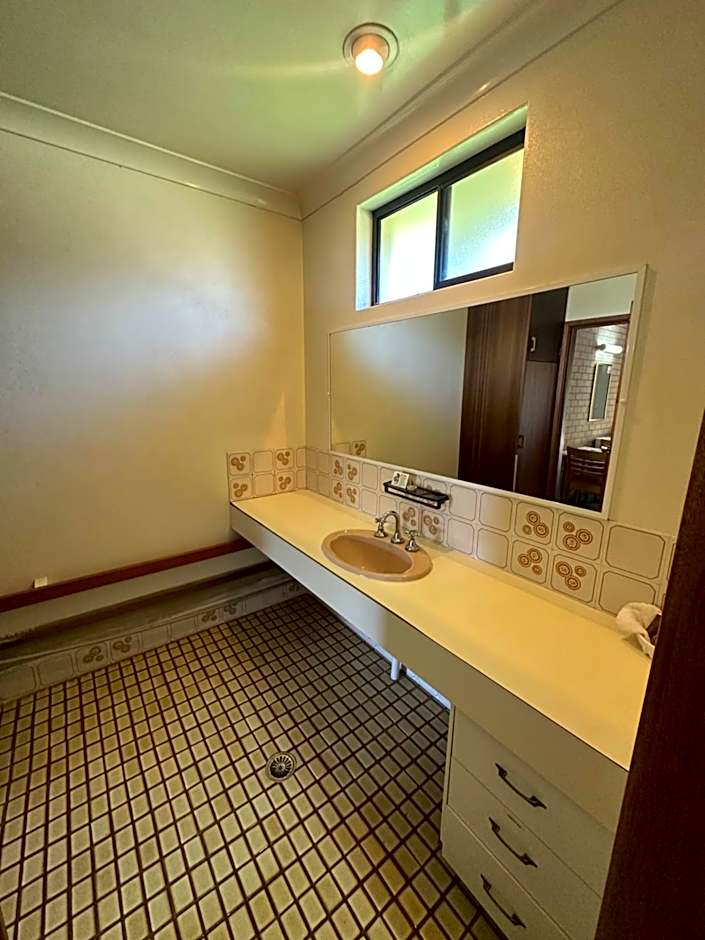McNevins Tamworth Motel