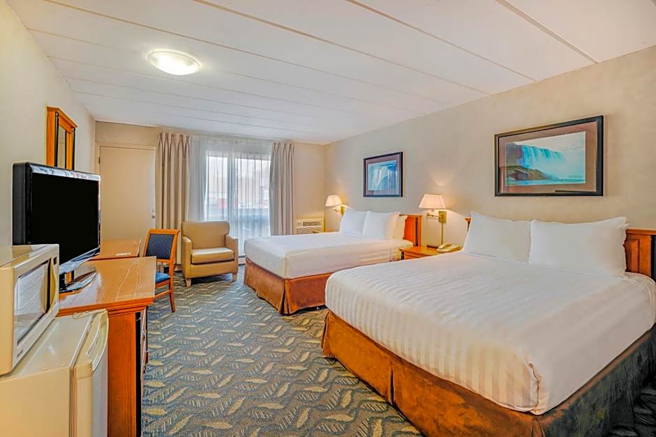 Travelodge by Wyndham Niagara Falls at the Falls